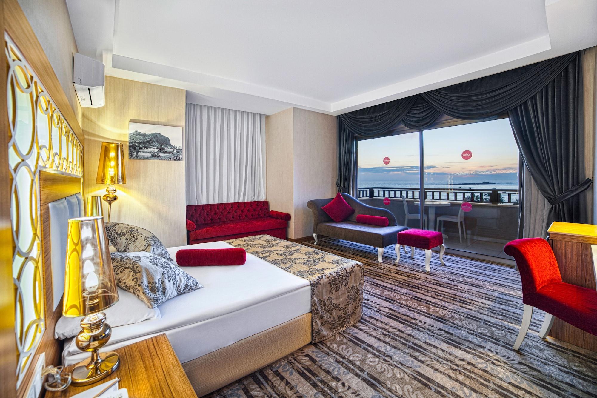Justiniano Deluxe Resort Окурджалар Екстериор снимка