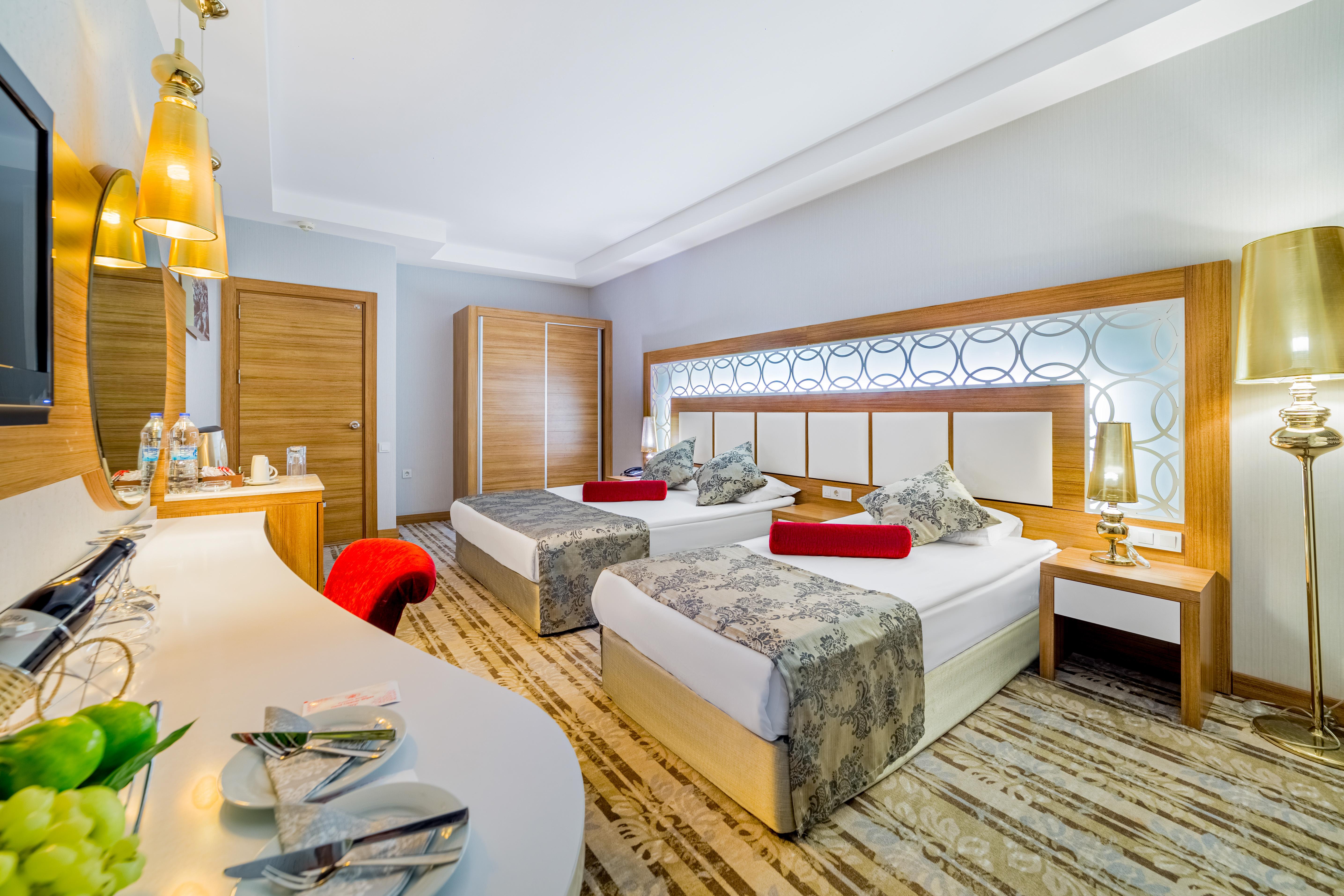 Justiniano Deluxe Resort Окурджалар Екстериор снимка