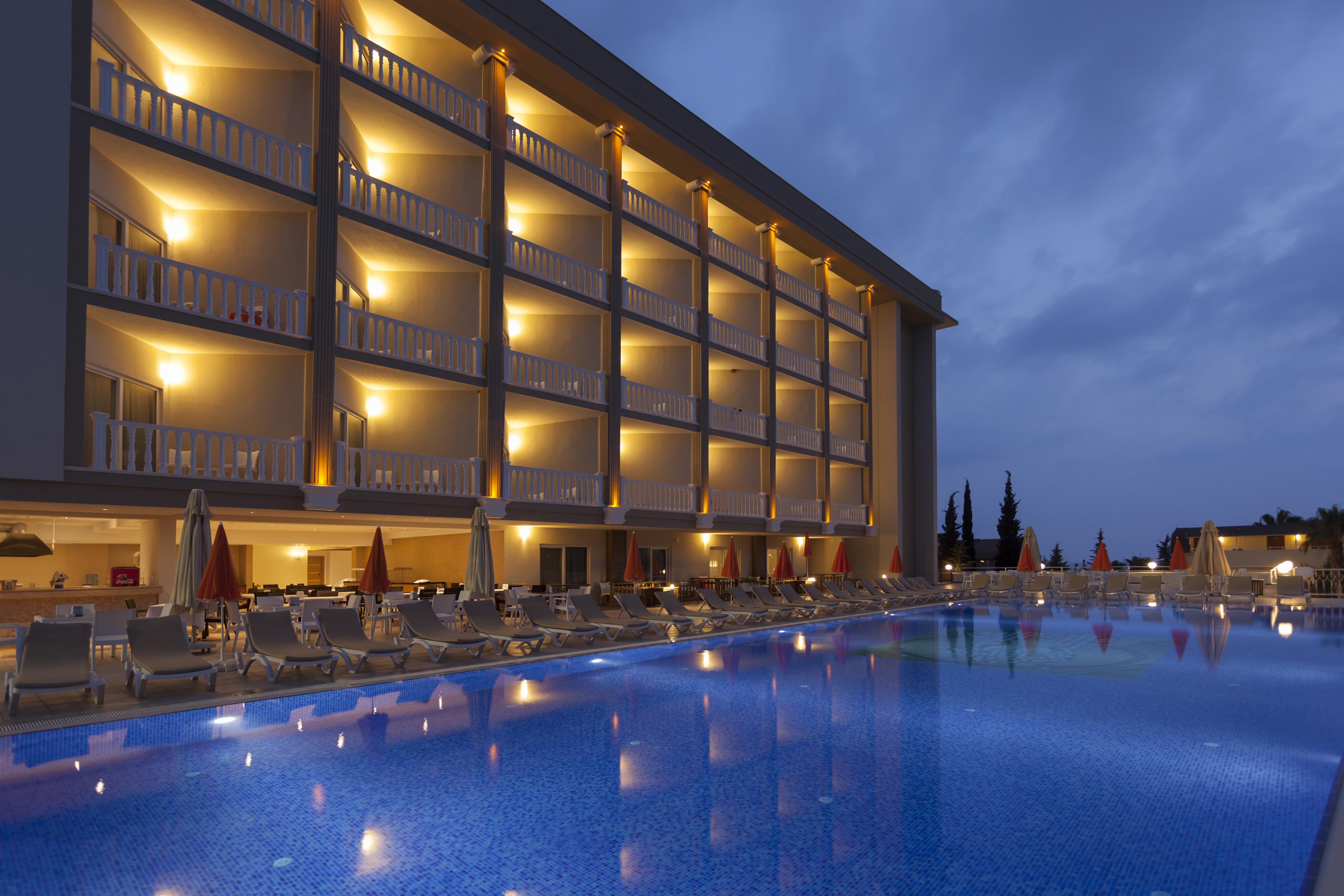 Justiniano Deluxe Resort Окурджалар Екстериор снимка